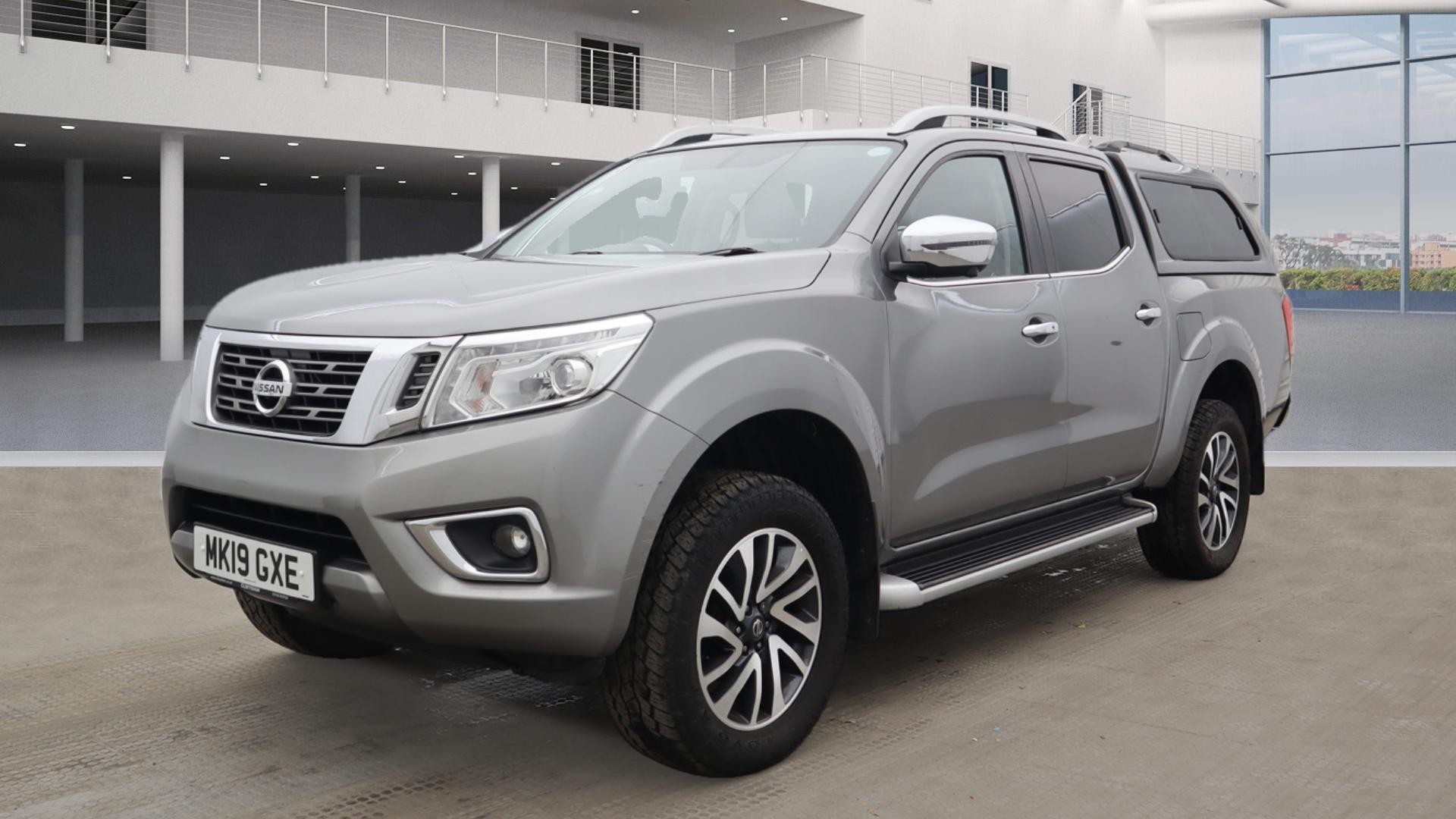 NISSAN Navara